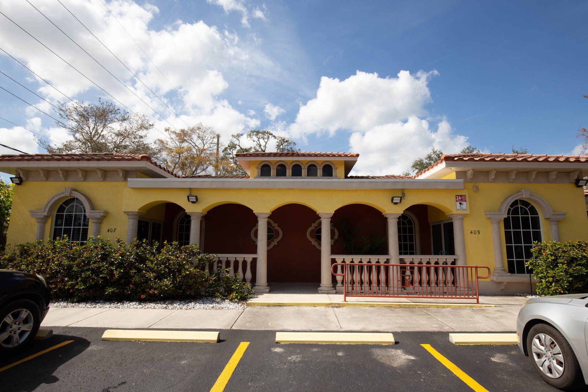 The SYMETRx (formerly Indelicato Family Chiropractic) building in Bradenton, FL